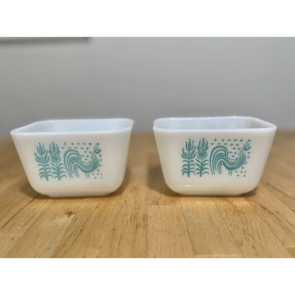 2 Vintage Pyrex 1.5 C Amish Butterprint Fridgie 4.25" wide NO LIDS - Picture 1 of 2